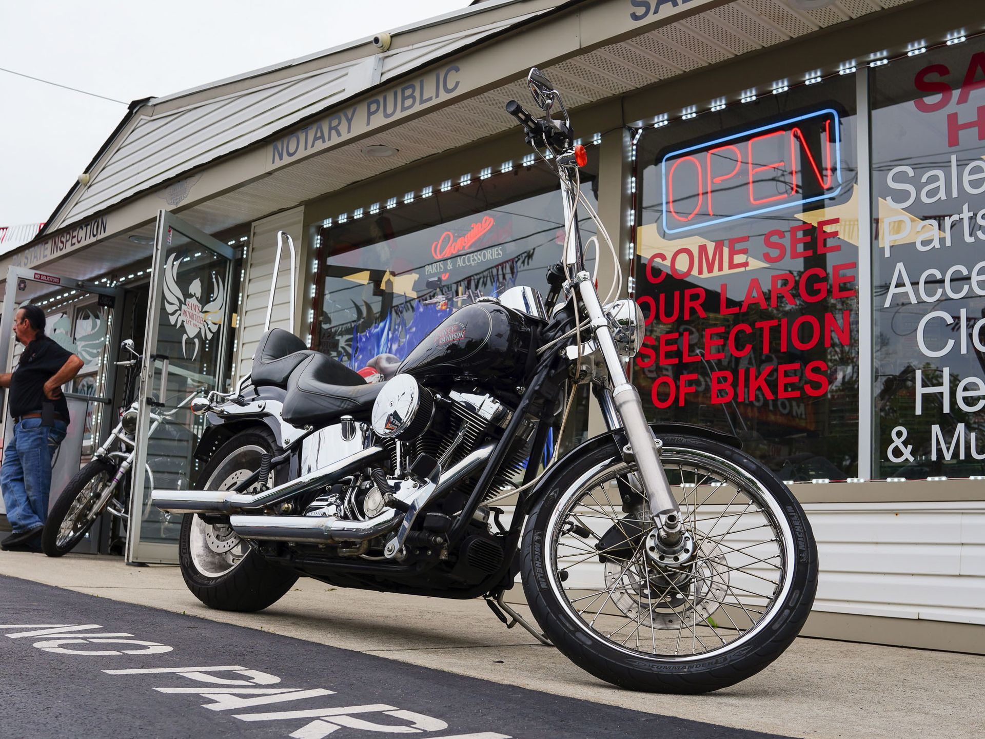 2009 HARLEY DAVIDSON SOFTAIL CUSTOM FXSTC For Sale At Sam's Motorcycles in Bensalem PA on Bristol Pike