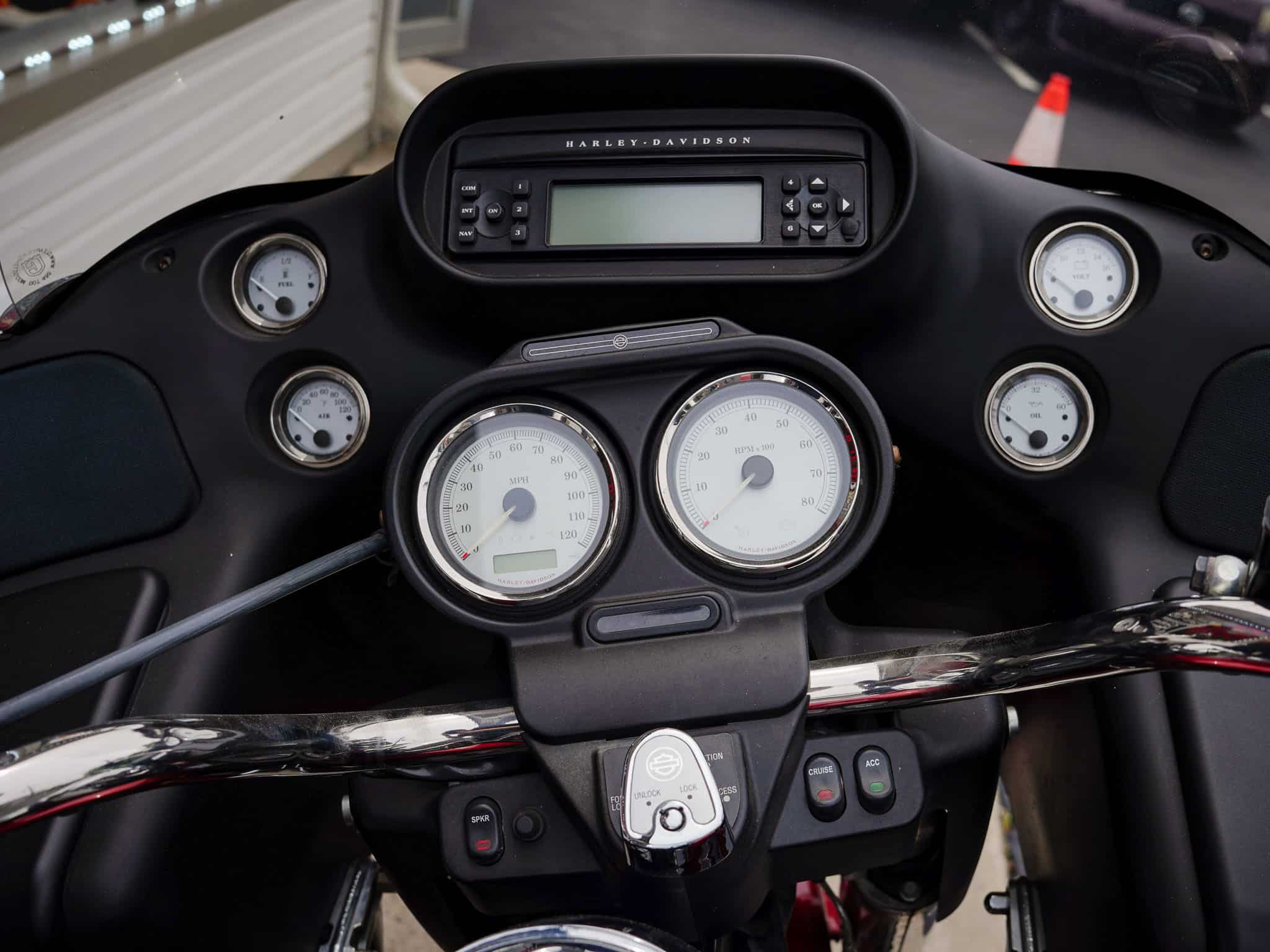 2009 HARLEY DAVIDSON ROAD GLIDE FLTR - Image 14