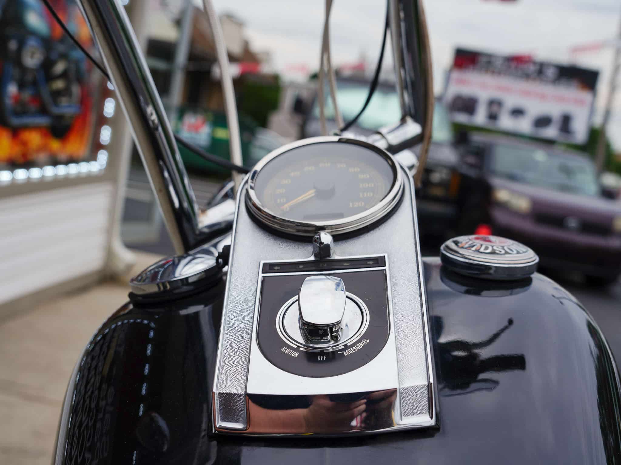 2009 HARLEY DAVIDSON SOFTAIL CUSTOM FXSTC - Image 9