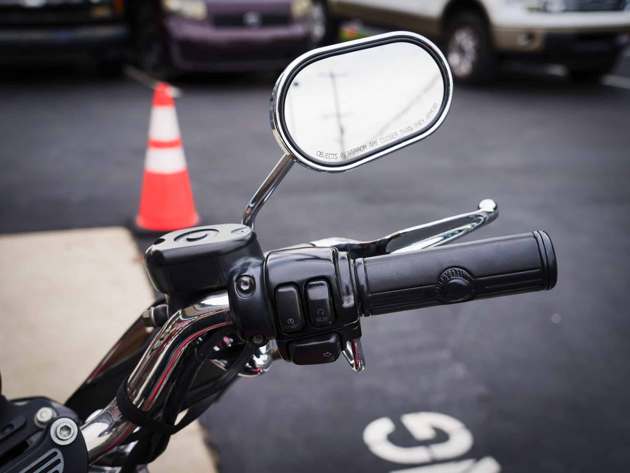 2004 HARLEY DAVIDSON SPORTSTER 883 - Image 10