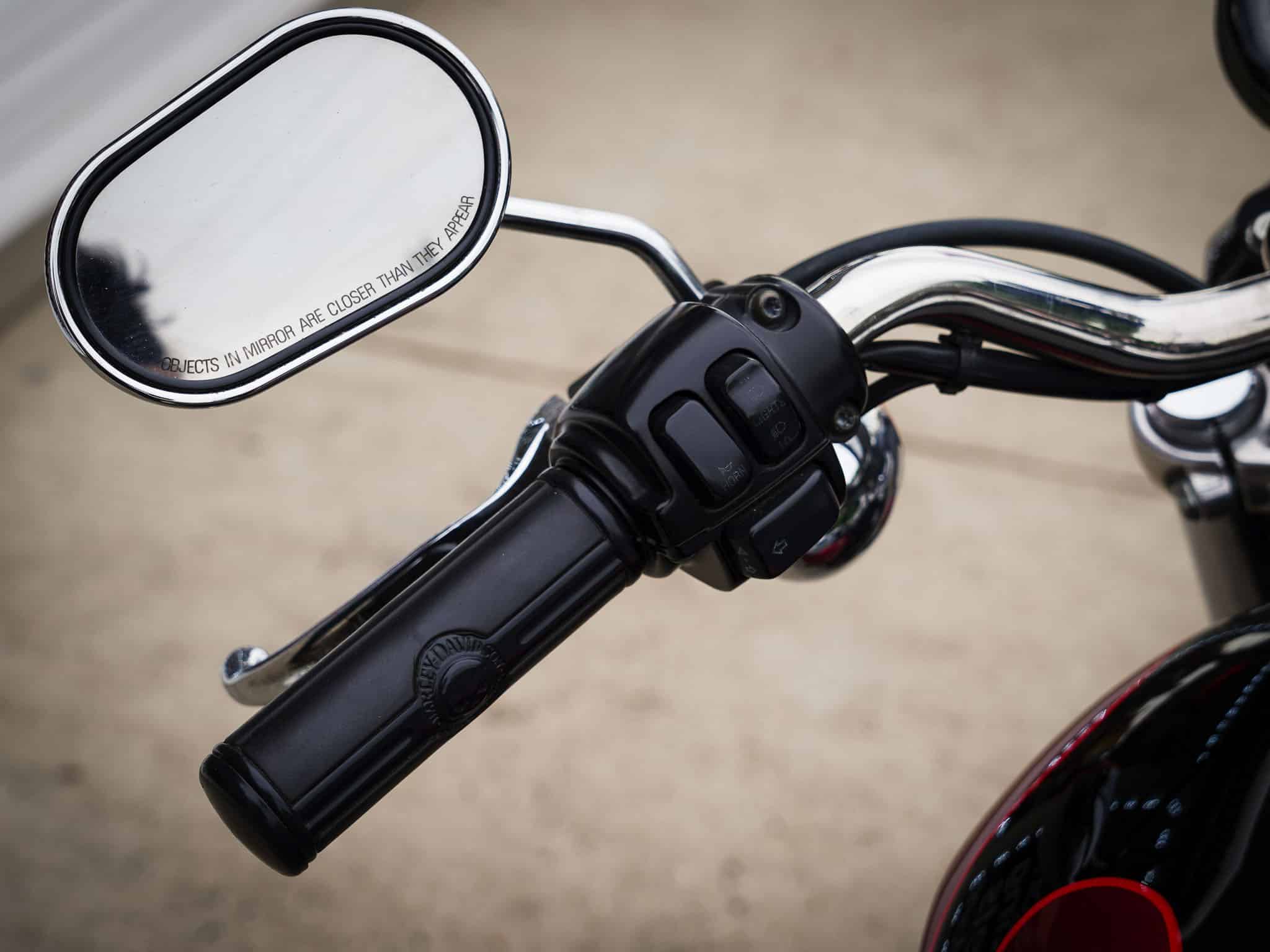 2004 HARLEY DAVIDSON SPORTSTER 883 - Image 9